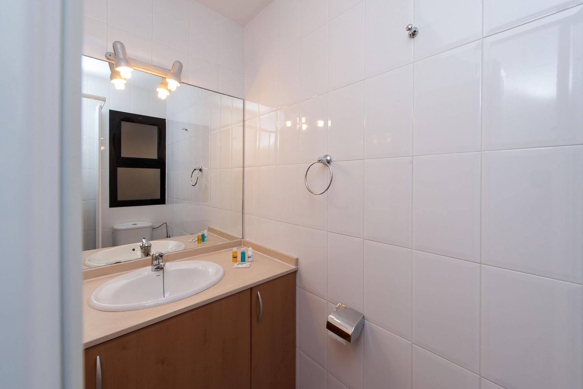 Blasco Ibanez Holiday Apartments *