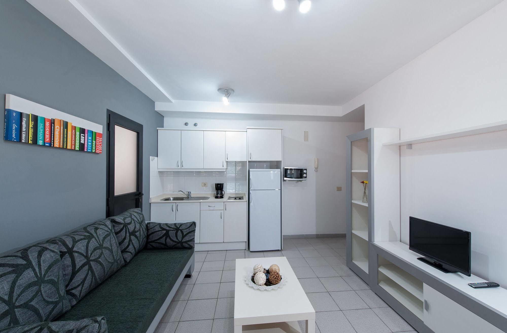 Blasco Ibanez Holiday Apartments *